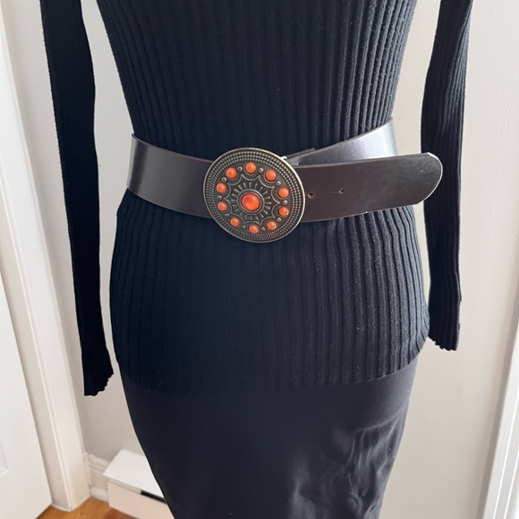 BEADED ROUND BUCKLE BELT BY BUFFALO - Picture 4 of 8